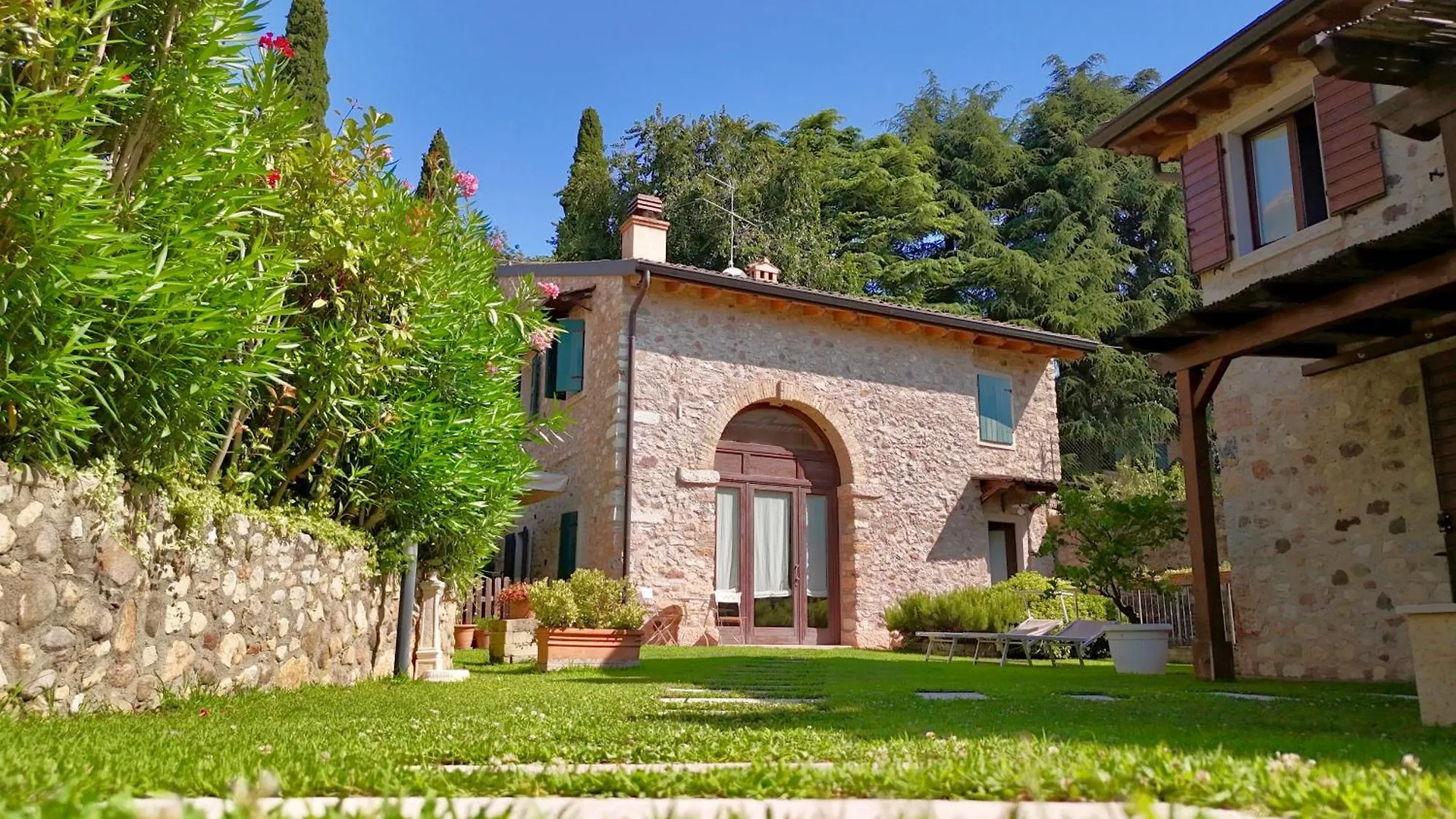 Ca' Malfer Bed & Breakfast Costermano Italy